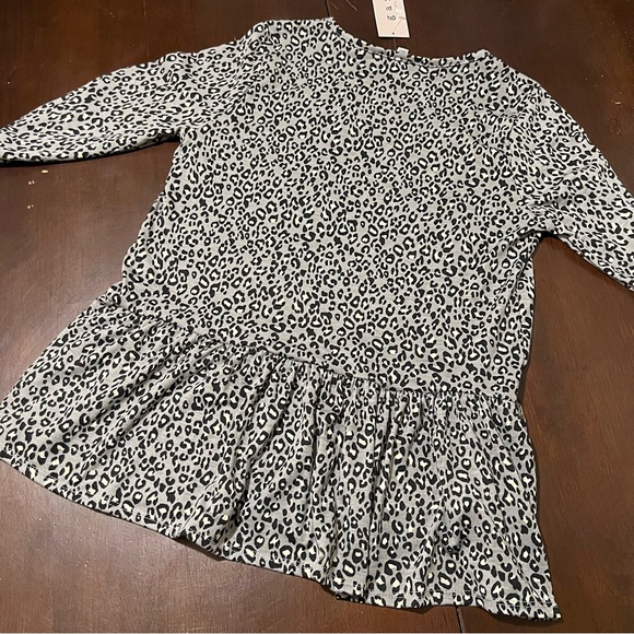 gaze DTLA - size XS - gray cheetah print peplum top - NWT - Picture 8 of 8